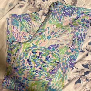 Lightly worn Lily Pulitzer capri leggings